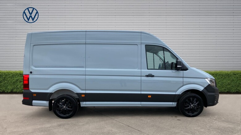 Volkswagen Crafter Cr35 Mwb Diesel Fwd 2.0 TDI 140PS Commerce Plus High Roof Van